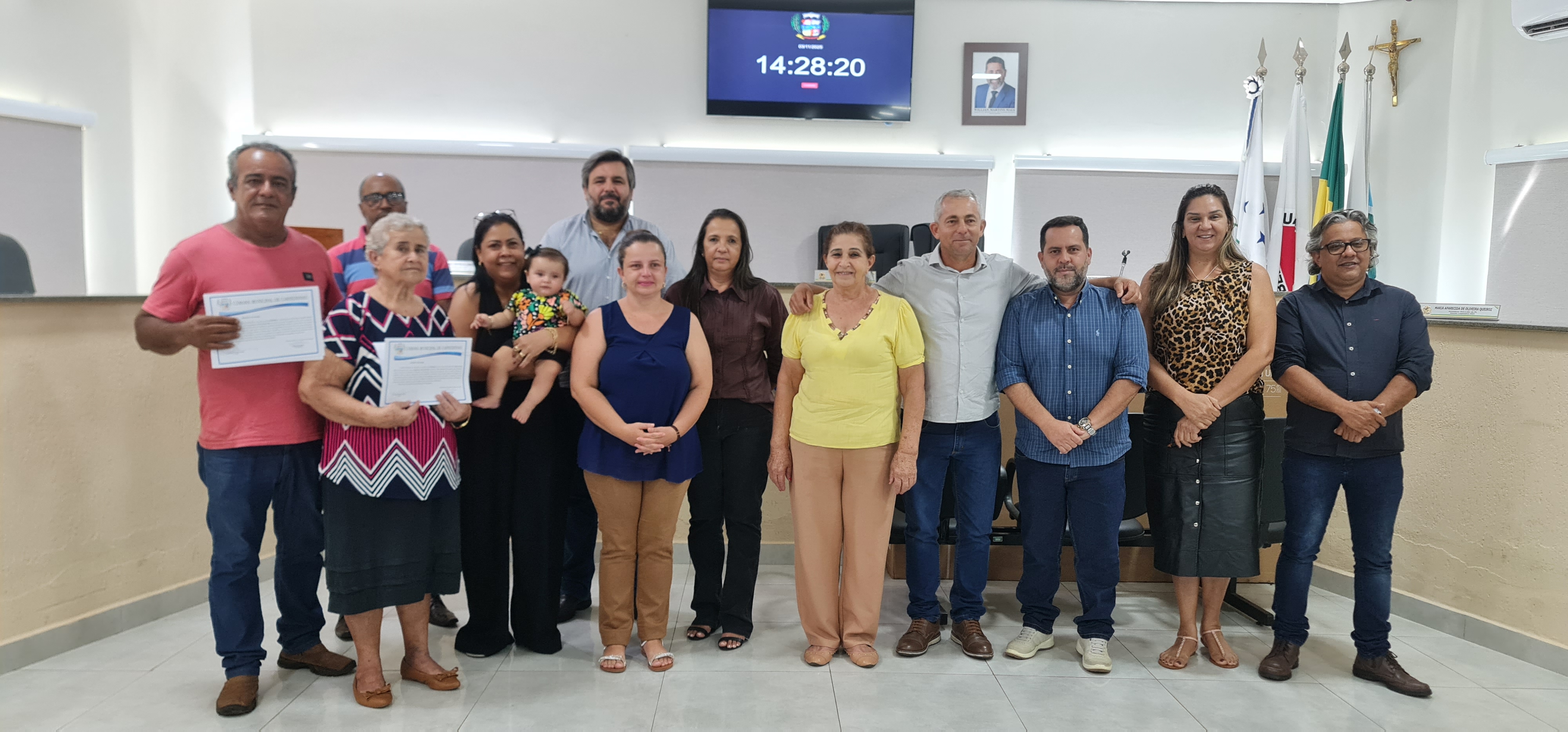 Atendendo a último pedido, Câmara homenageia Sr. Lourenço Rodrigues e Sra. Maria Madalena em sessão de grande emoção